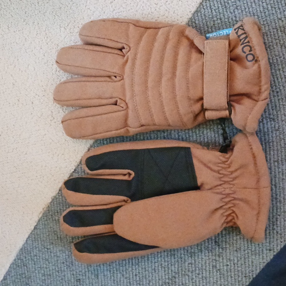 Kinco Heavy Duty Hydro Flector Gloves Size Med NWOT